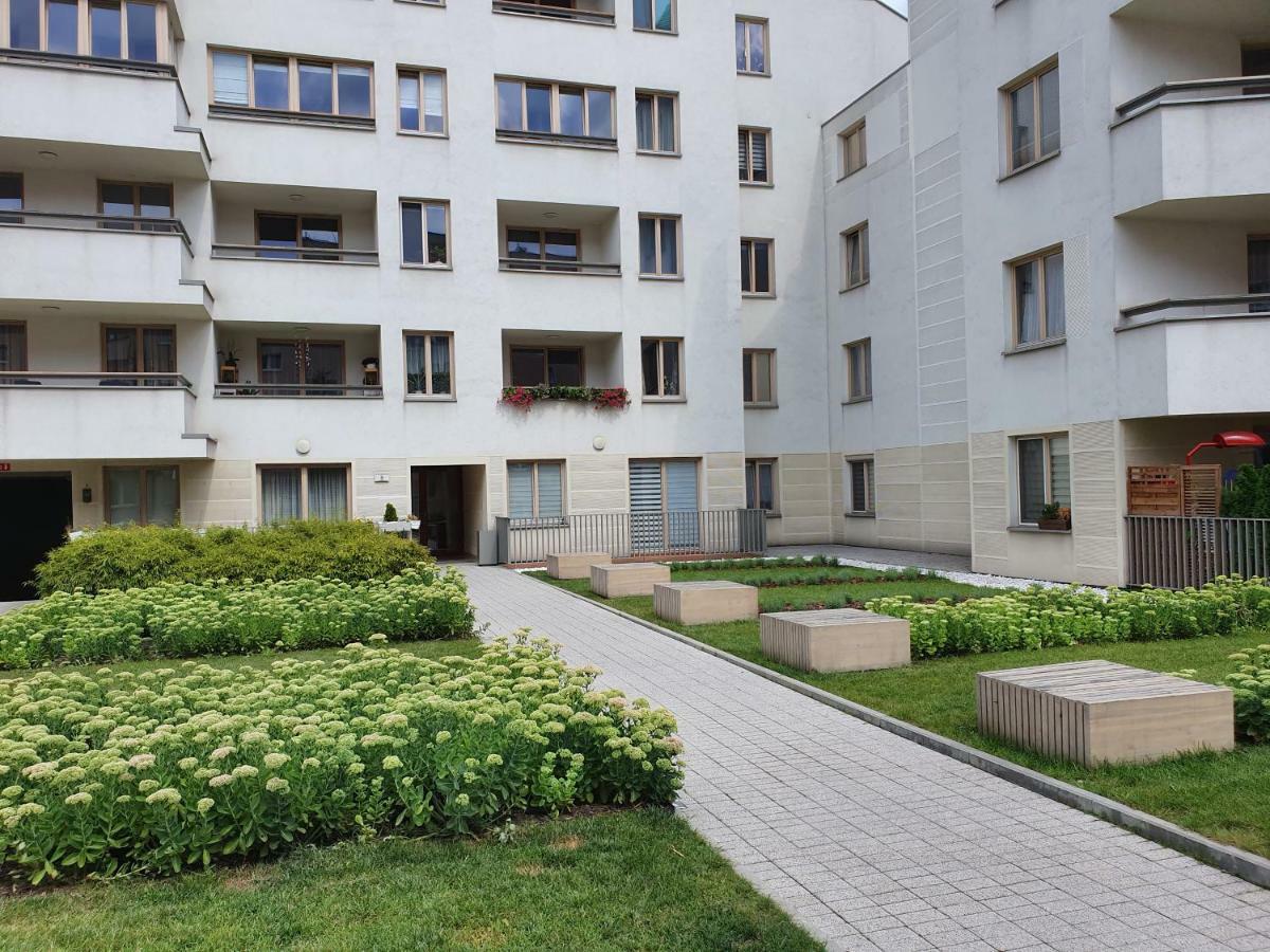 PRIVATE GARDEN IN CITY CENTER p4you pl Cracovie Extérieur photo